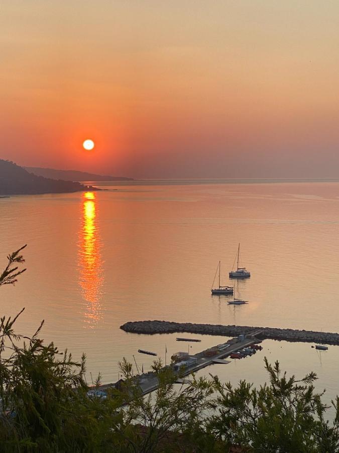 Villa L'Ensoleillee Vue Panoramique Mer, 250 M De La Plage Et Du Centre Ville Menton Dış mekan fotoğraf
