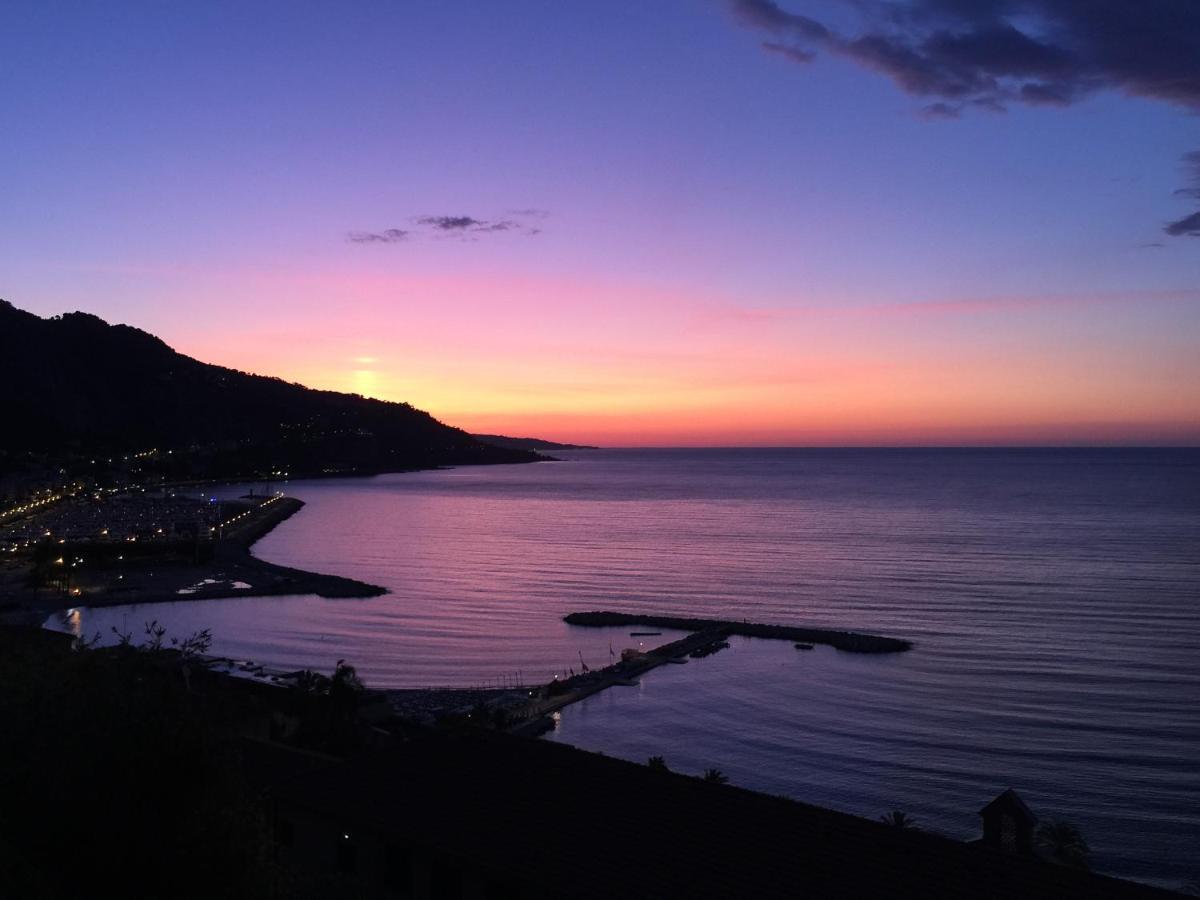 Villa L'Ensoleillee Vue Panoramique Mer, 250 M De La Plage Et Du Centre Ville Menton Dış mekan fotoğraf
